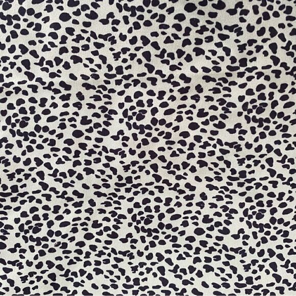 Bike Shorts Green Black Large Animal Print - Picture 3 of 4